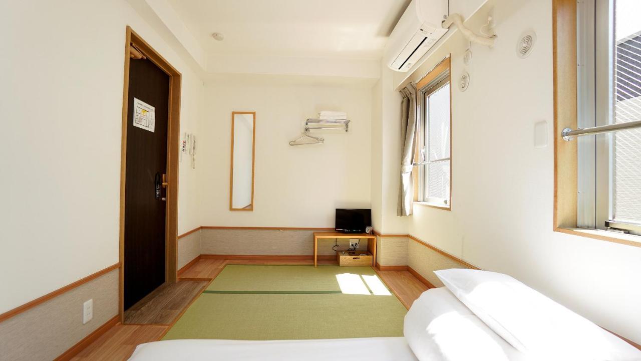 Отель House Ikebukuro Токио Экстерьер фото
